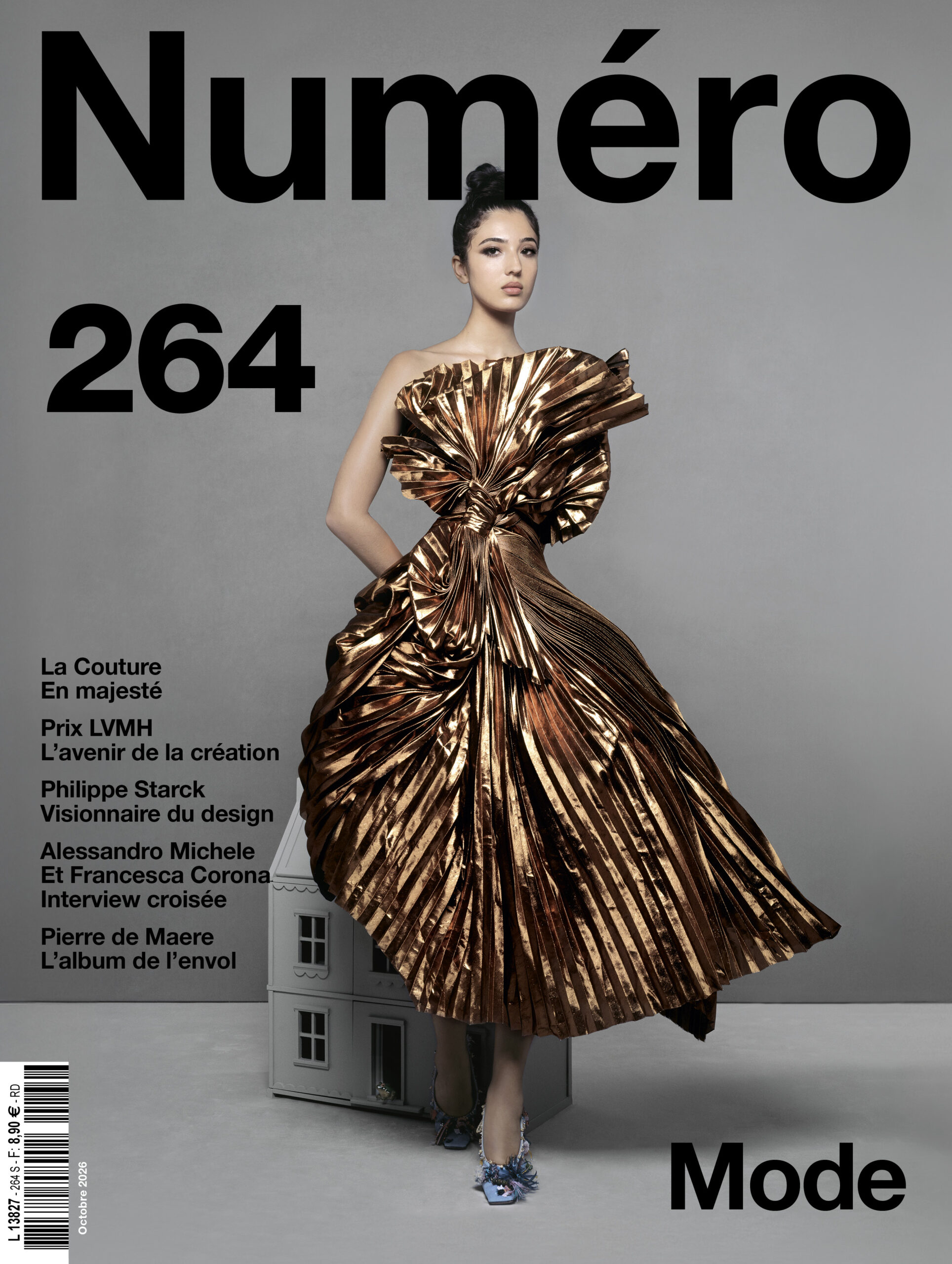 Couverture de Numéro 364 avec Léonie Cassel en Dior Haute Couture, photographiée par Brigitte Niedermair
